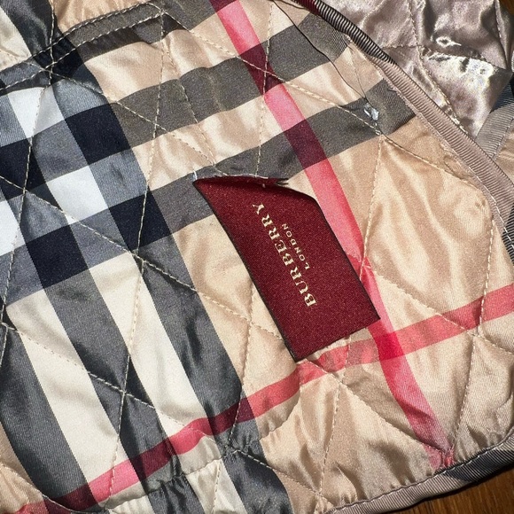 BURBERRY COAT - Picture 5 of 11